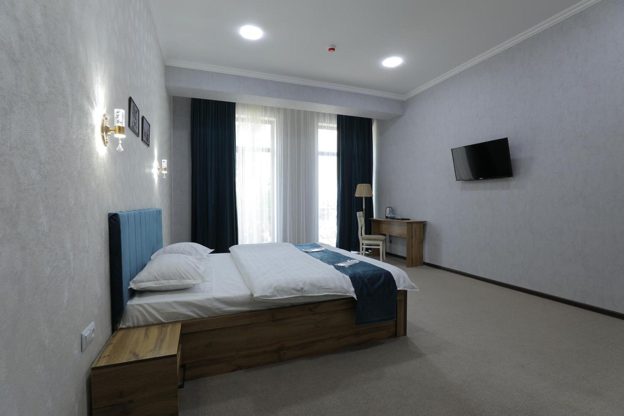 Resident Hotel Ташкент Экстерьер фото