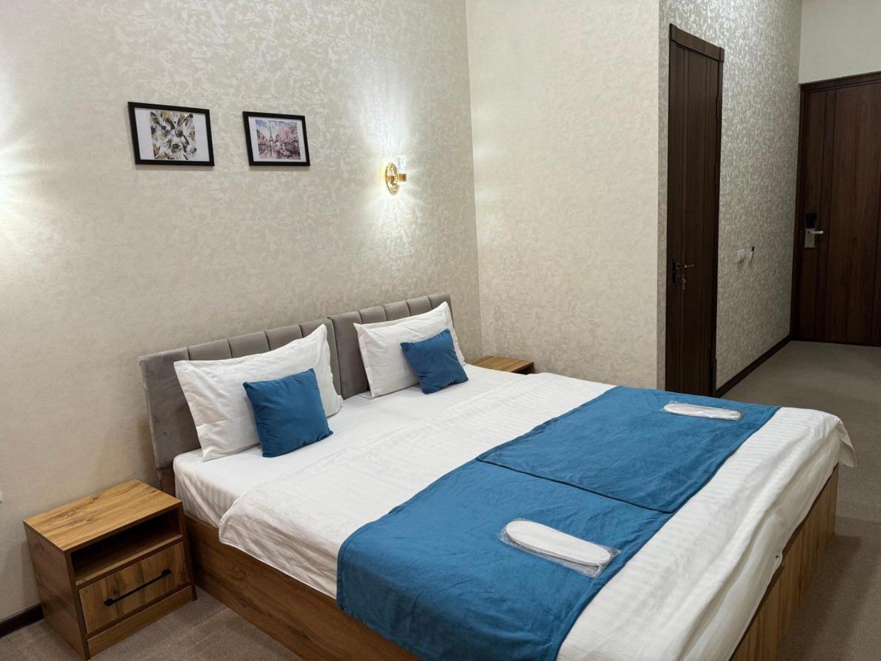 Resident Hotel Ташкент Экстерьер фото